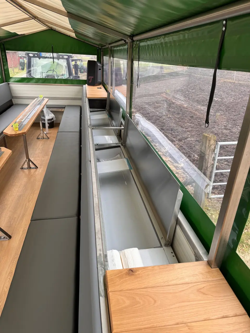 Planwagen 34 Personen, Foto 10